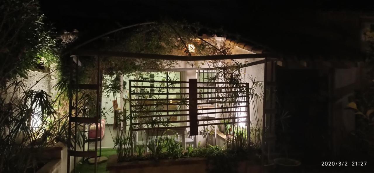 Secret Garden - Chez Gilles Et Tra - Maison D Hote -T2 Super Mignon, Neuf Et Independant , Dans Cadre Agreable Et Zen Valergues 외부 사진